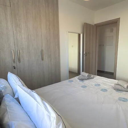 Savvas Apartment *